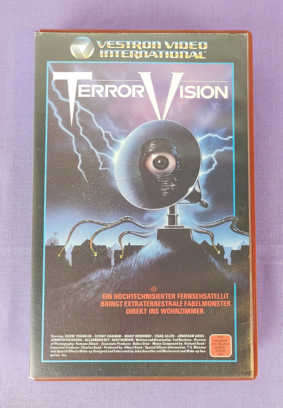 Alle VHS: VHS-Videokassette: Terror Vision – Gebraucht aus Basel von