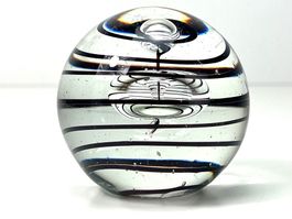STUDIO ÅHUS Briefbeschwerer Glaskugel – Hanne Dreutler