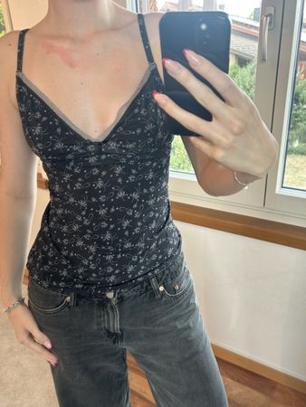 cute vintage top black with flowers design  