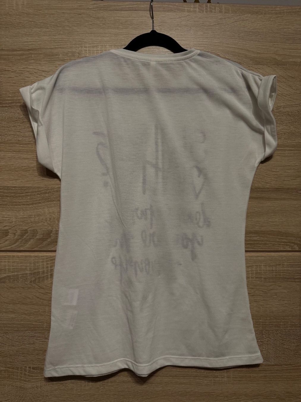 T-shirt: T-shirt blanc – Usato da Montreux venduto da Izapechee 3