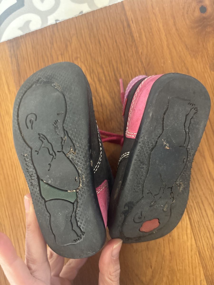Kickers Schuhe für Jungen: Süsse Kickers Kinderschuhe Gr.24 – Gebraucht aus Bolligen von Danibr 2