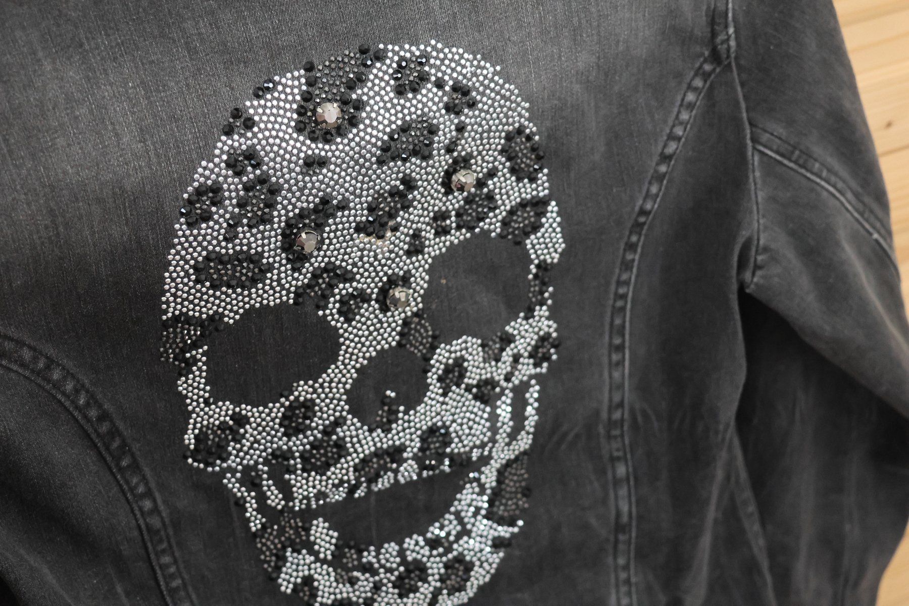Giacche & Cappotti: MÄDCHEN PHILIPP PLEIN JEANSJACKE 10Y – Usato da Balzers venduto da MinimenschMia 9