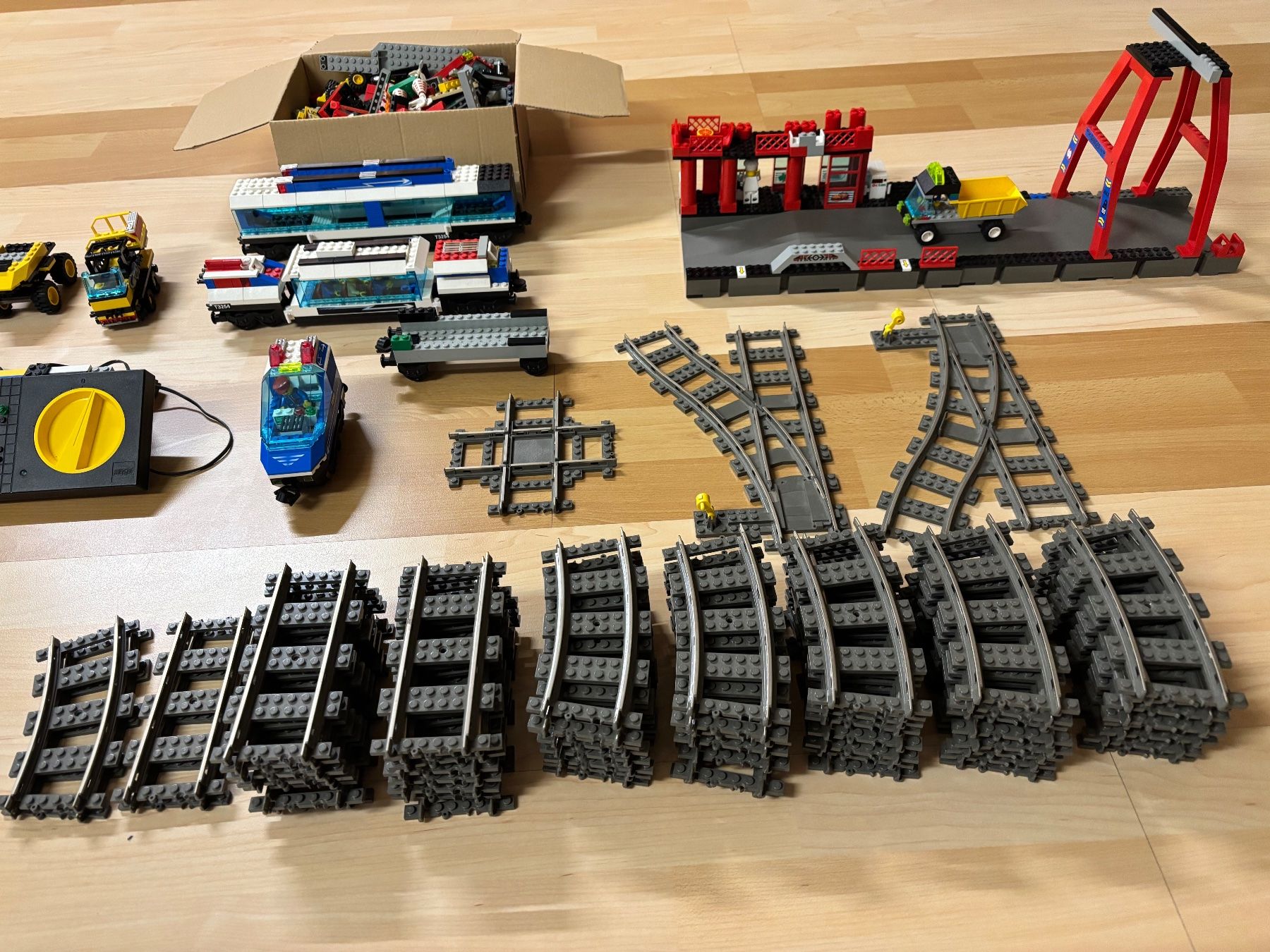 Lego Spielzeuge: Lego System Eisenbahn 9V komplett Set – Gebraucht aus Sarnen von Alleniver7 2