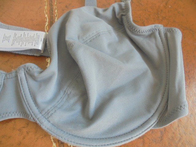 H&M Altra biancheria intima: BH grau Gr, 85C H&M NEU – Nuovo (secondo la descrizione) da Hinwil venduto da Glasperlen 3