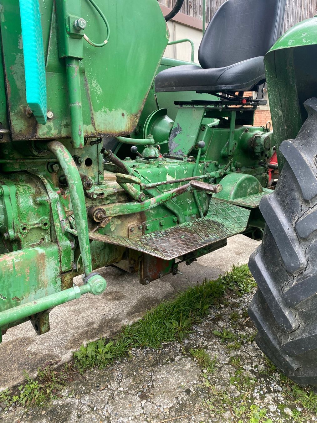 Bührer Tracteurs: Traktor Bührer MFD – D'occasion à Lippoldswilen par terrabella 5