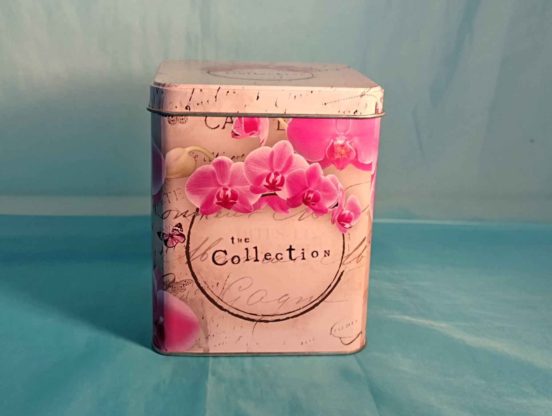 Sonstige Dekorationen & Accessoires: Blechbüchse mit Orchideen, pink-weiss – Gebraucht aus Bellach von JingleCherry