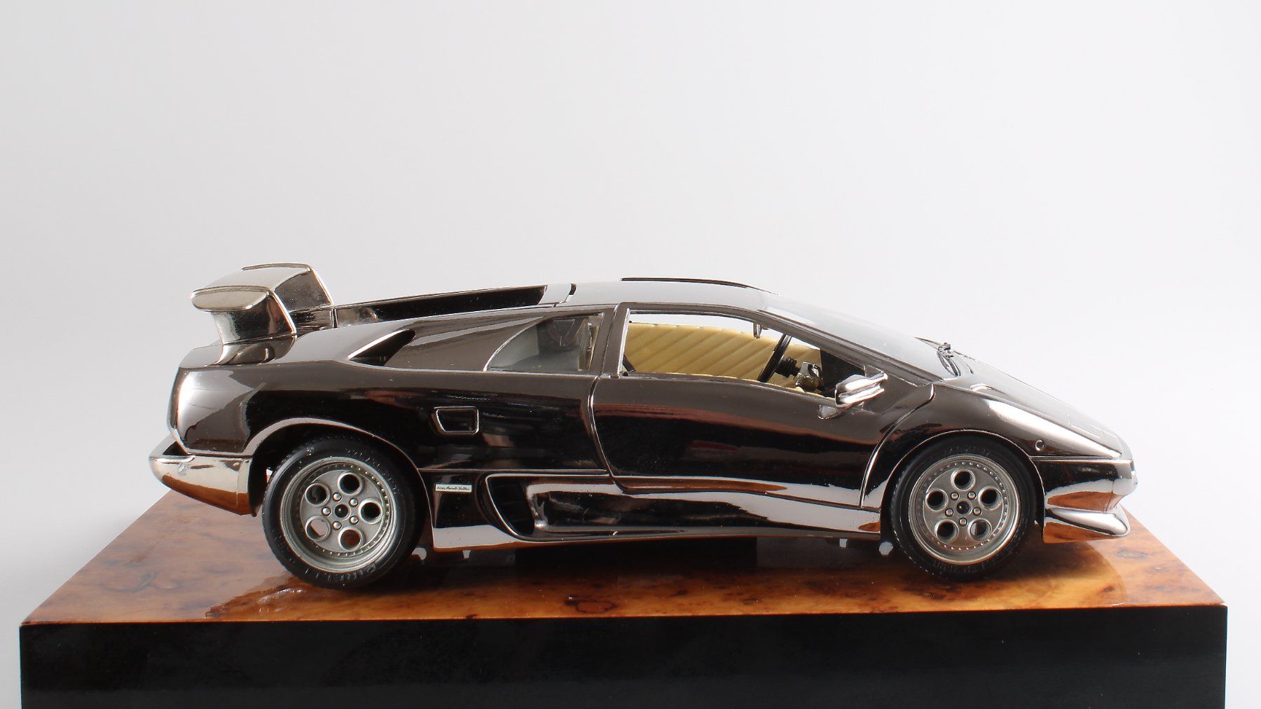 Bburago Modellini d'auto: Lamborghini Diablo Chrom! – Usato da Gossau SG venduto da mifab 2