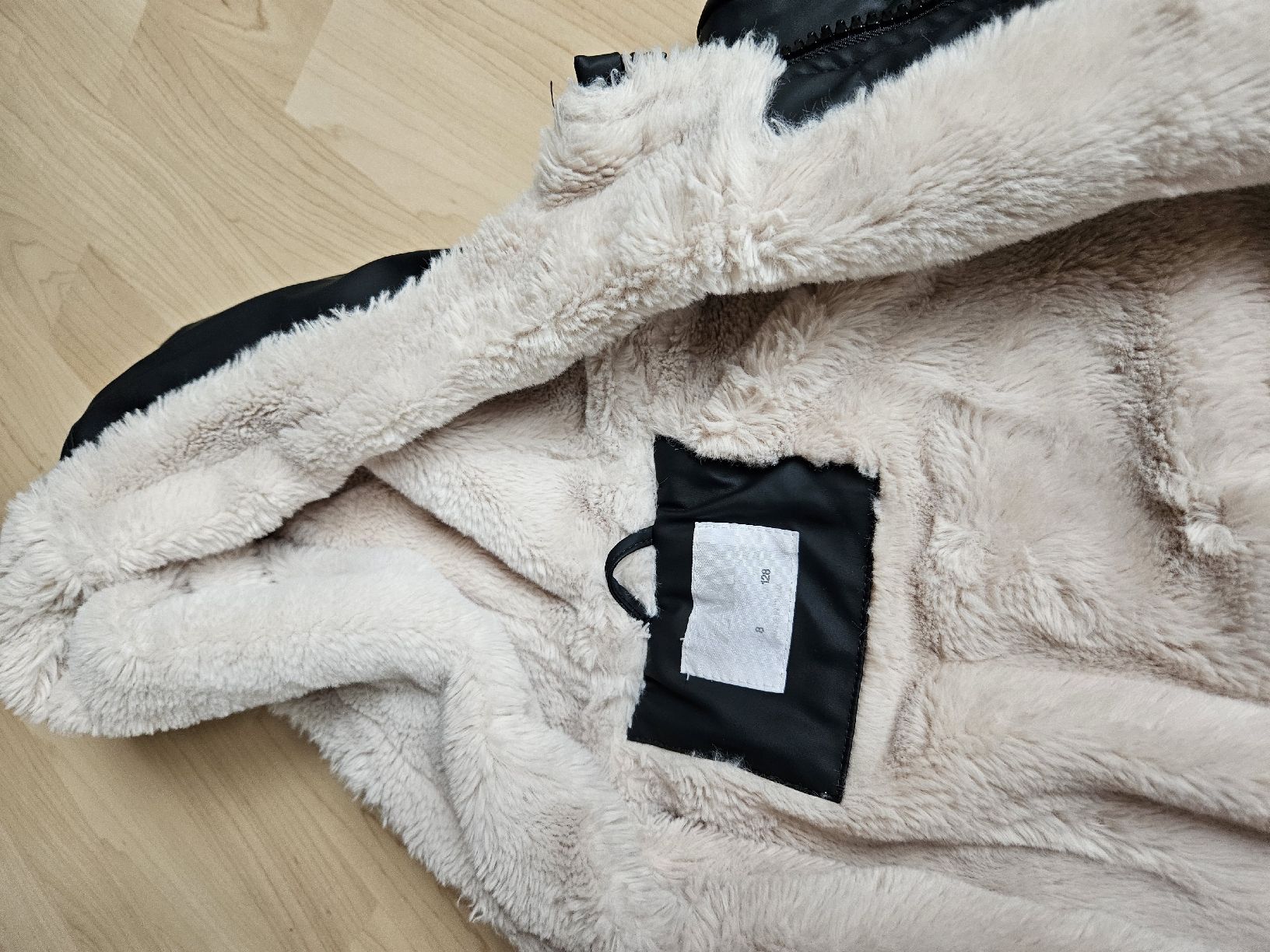 Giacche & Cappotti: Zara Jacke Gr.128 – Usato da Oberkulm venduto da Preneur 1