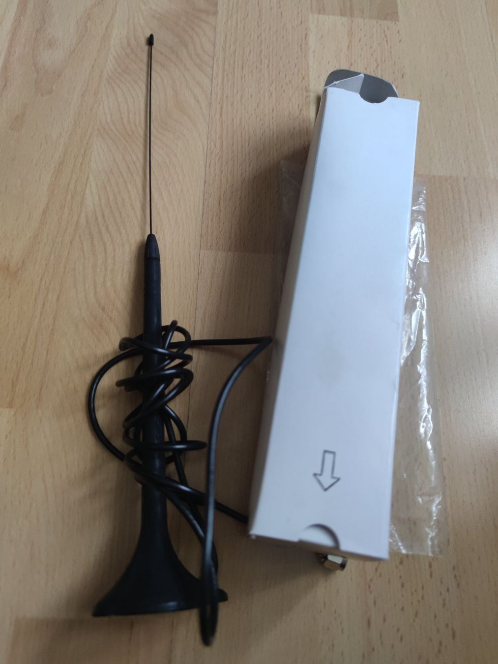 Radios: FM, DAB+ Radio Antenna – D'occasion à Meggen par Malecifent 1
