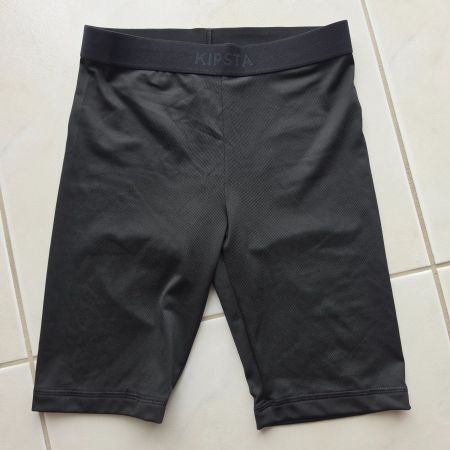 Tolle kurze Unterziehhosen für Fussballer Gr. 151-160