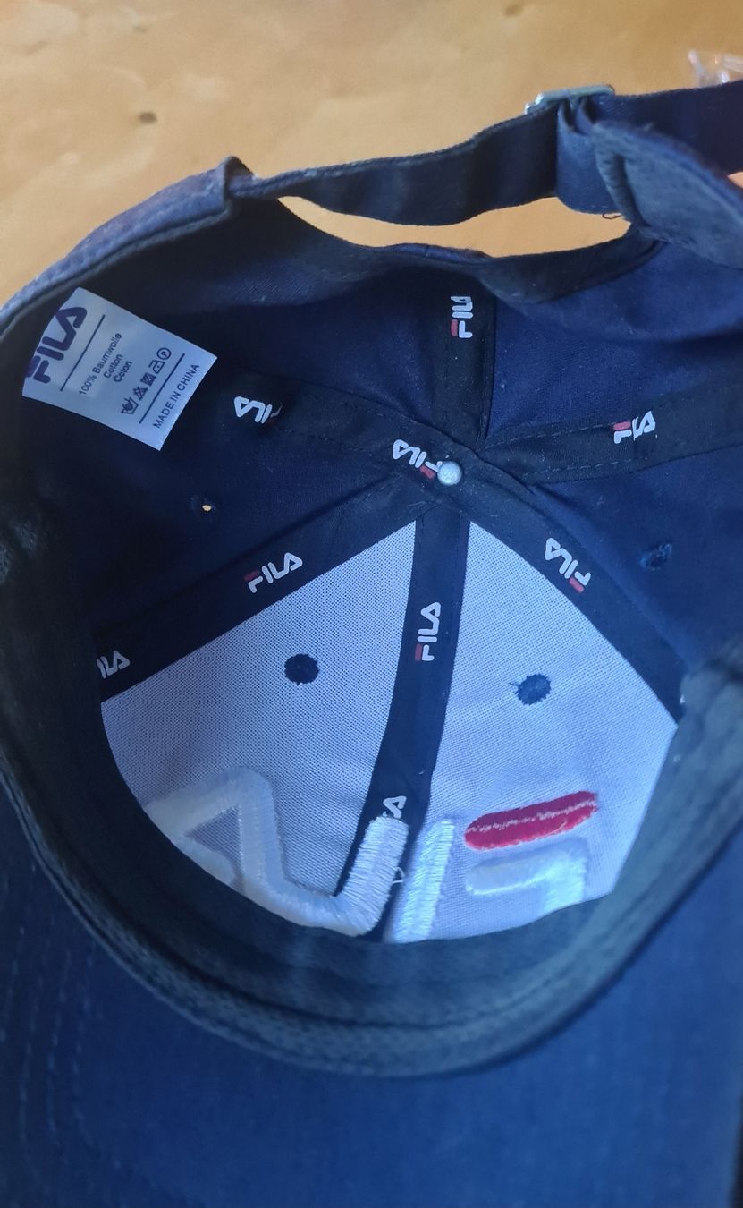 Altro in  Abbigliamento & Accessori: Fila Cap Basecap Navy Grösse 58 neu – Nuovo e nell'imballaggio originale da Visp venduto da Heilil 2