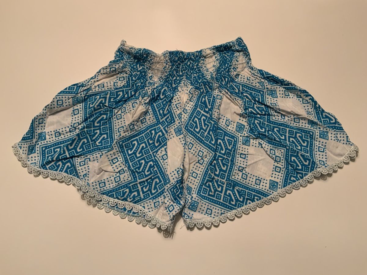 Hosen: Shorts, CACHET, sehr herzig & bequem! – Gebraucht aus Stäfa von sit_6wzd 1