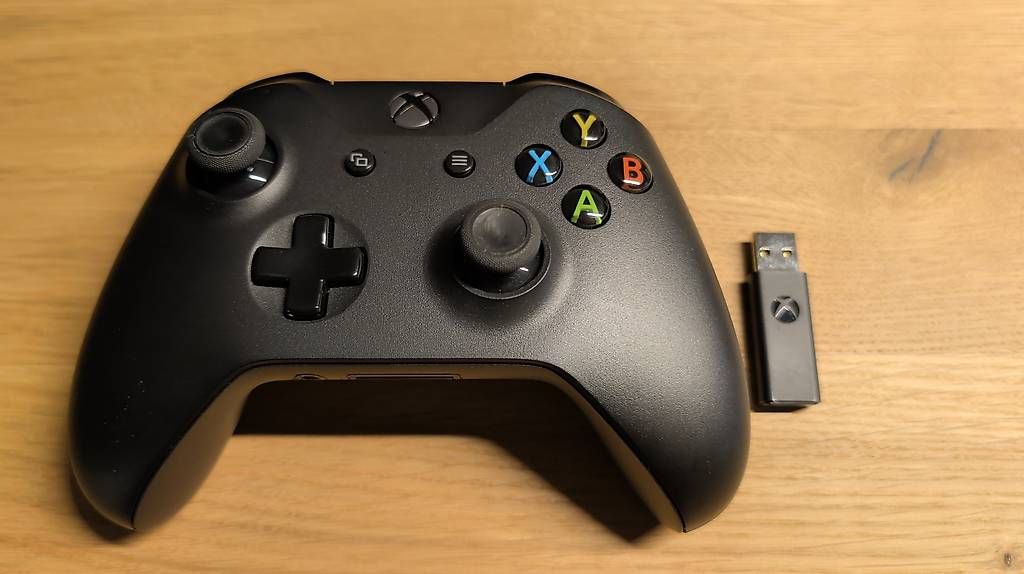 Microsoft Controller: XBox Wireless Controller – Usato da Aarau venduto da Spumante