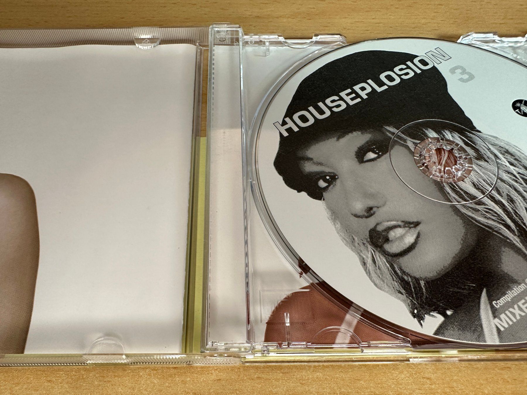 CD: DJ Marc D – Houseplosion 3 – Usato da Rikon im Tösstal venduto da Alpenmutz 2