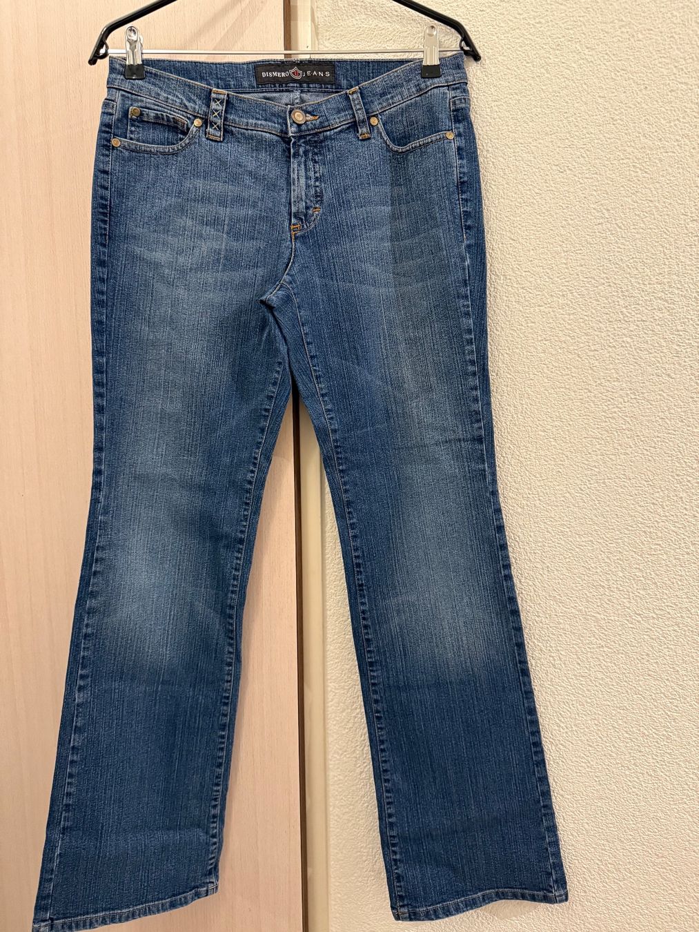 Jeans: DISMETO D JEANS DAMENHOSE – Usato da Zürich venduto da heb_c9cj