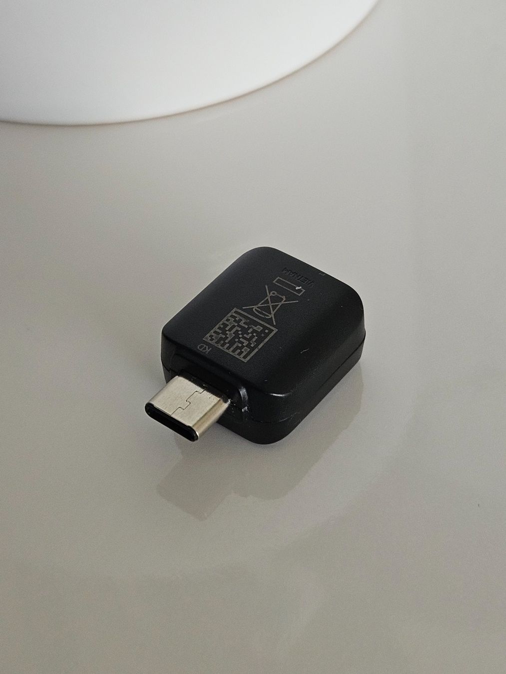 Samsung Unità & Adattatore: Samsung Adapter USB auf USB c Neuwertig – Nuovo (secondo la descrizione) da Chur venduto da Einszweidreiviermein 1