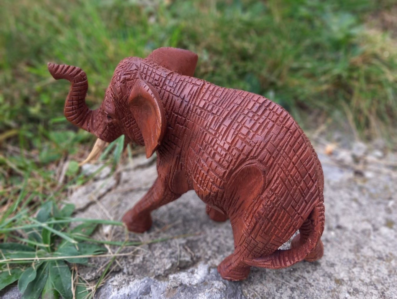 Figuren: Kleiner Elefant aus Holz. – Neu und originalverpackt aus Domat-ems von Gr8wood 4
