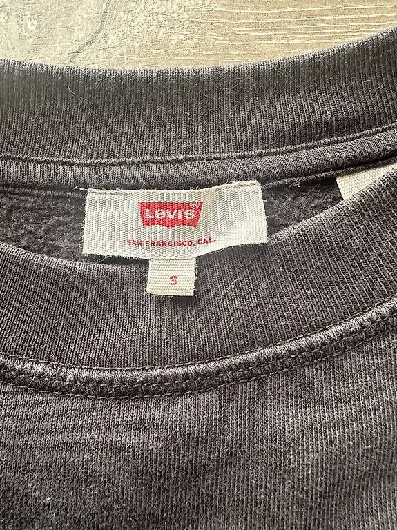Pullover & Sweatshirts: LEVIS Pullover – Gebraucht aus Spreitenbach von Sabrina.dc 3