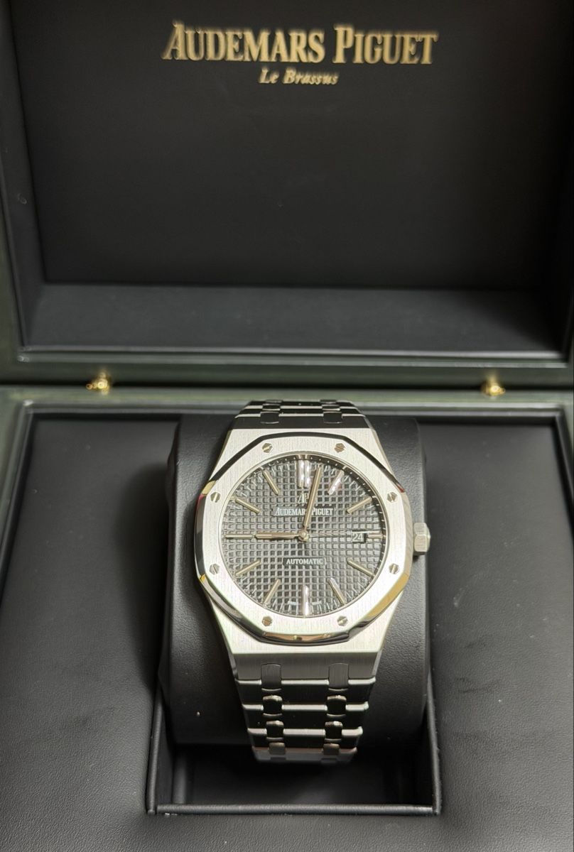 Audemars Piguet Orologi: Audemars Piguet Royal Oak 41mm Black – Usato da Zürich venduto da WATCHROOM 1