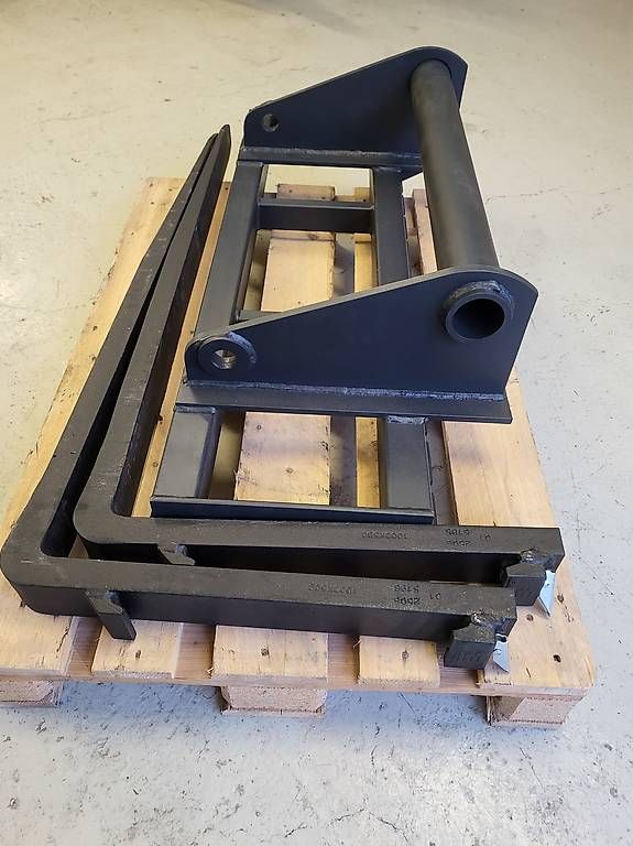 Manitou Hoflader: Manitou Palettengabel – Neu und originalverpackt aus Giswil von Hans83 1