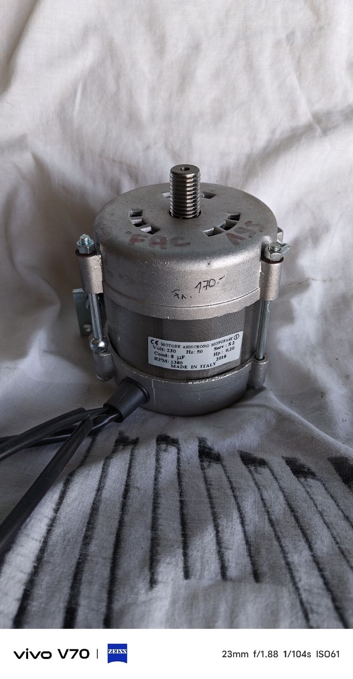 Motori: moteur asynchrone monophasé – Nuovo e nell'imballaggio originale da Sugiez venduto da clo_76gd