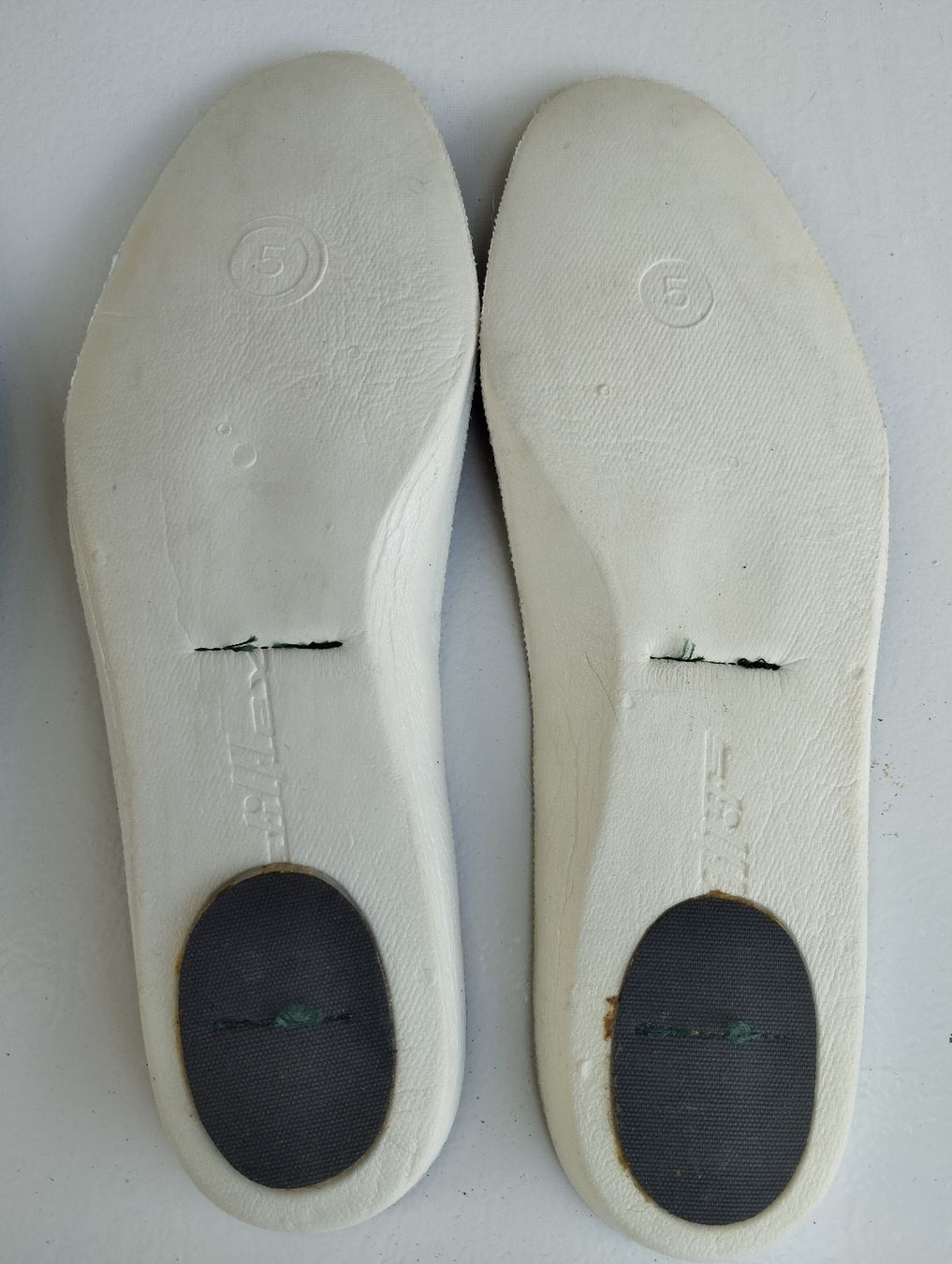 Herrenschuhe: Bally Suisse Einlegesohlen Grösse 5, 4 Stk – Gebraucht aus Ostermundigen von Dinge1 5