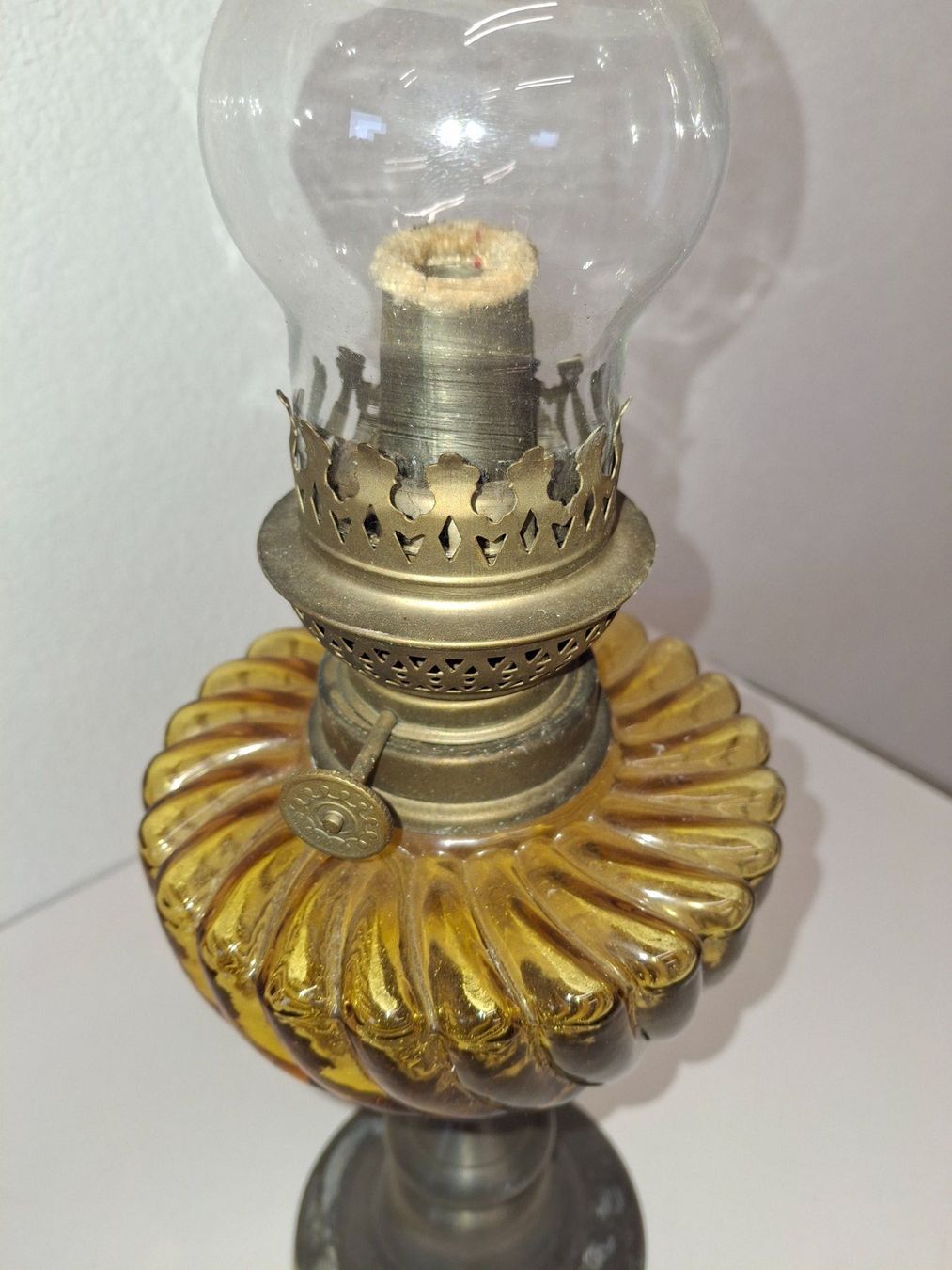 Lampade: Antike Petroleumlampe Dekoration – Usato da Reichenburg venduto da AK307 3
