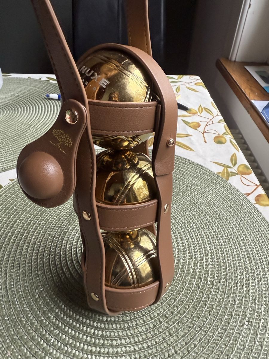 Giochi: Brand new Nuxe or take balls – Nuovo e nell'imballaggio originale da Pully venduto da vik_2mrb