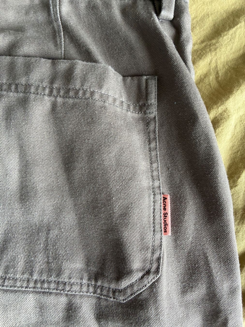 Acne Studios Pantaloni: Acne studios hose – Usato da Fribourg venduto da waves55 1