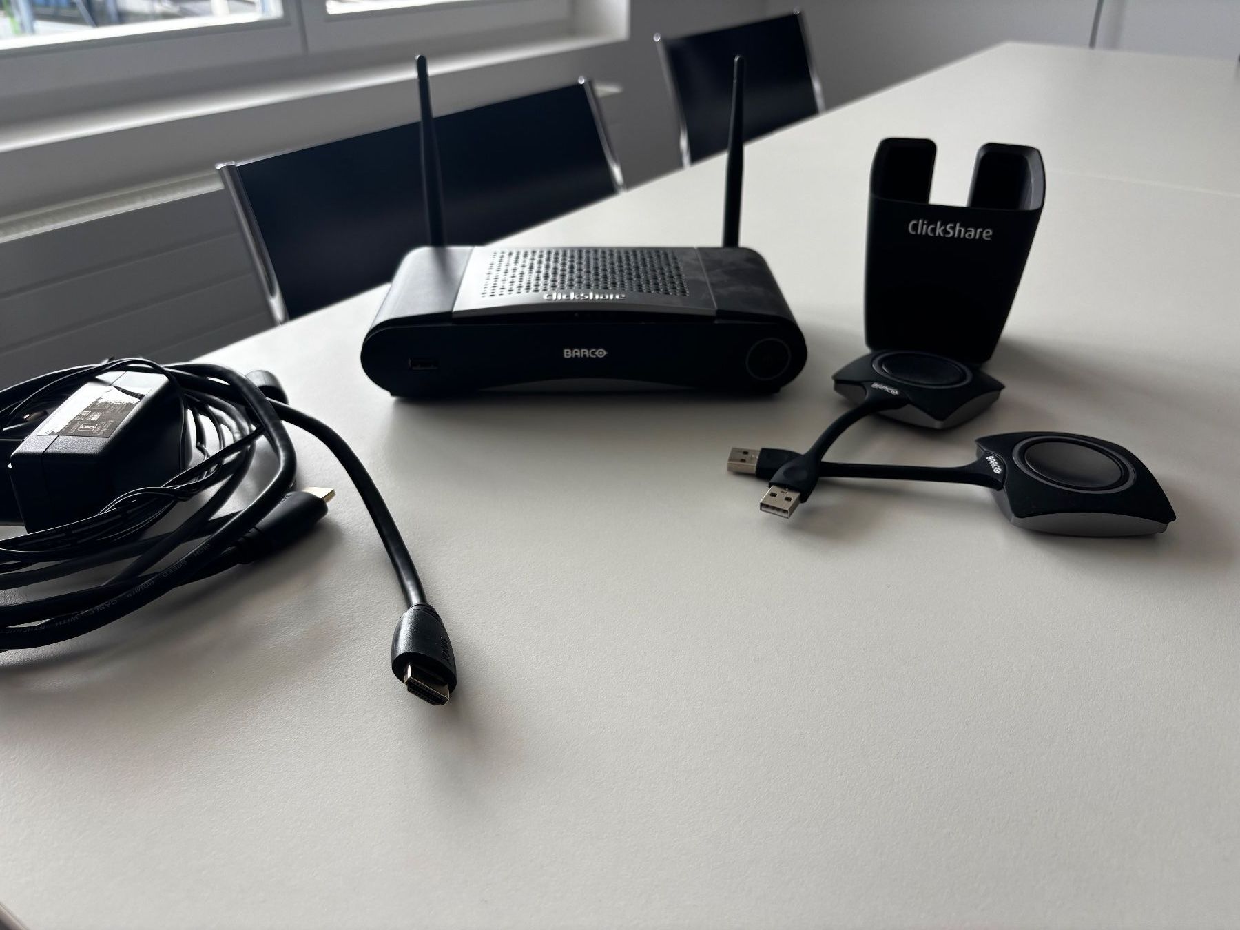 Adattatori: ClickShare mit USB Anschluss – Usato da Romanshorn venduto da ThurgauTourismus