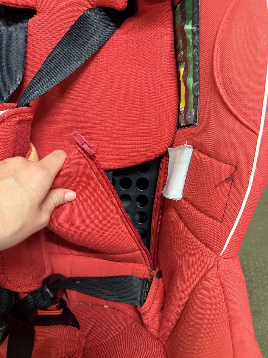 Seggiolini per auto: Kindersitz + Isofix- Basis – Usato da Basel venduto da chr_yt8s 4