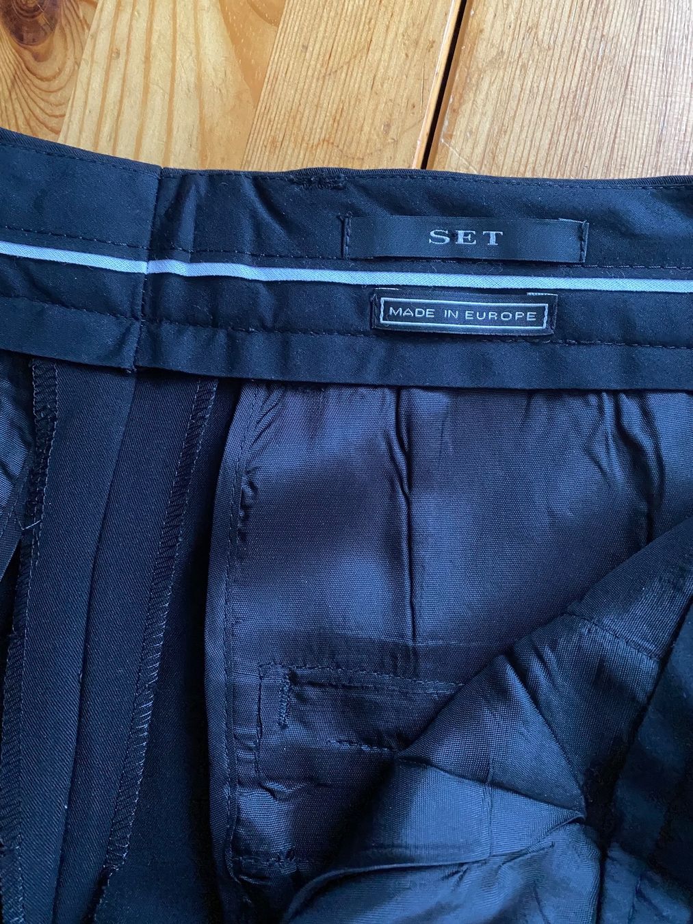 Pantaloni: Klassische Damenhose Gr.42, eher Gr. 40 – Nuovo (secondo la descrizione) da Schnottwil venduto da eka_sk9q 2