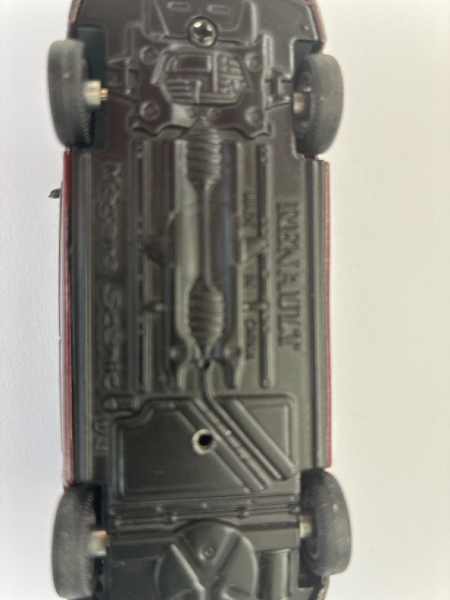 Renault Modellini d'auto: Renault Megane Scenic 1:43 – Usato da Seuzach venduto da steig43 4