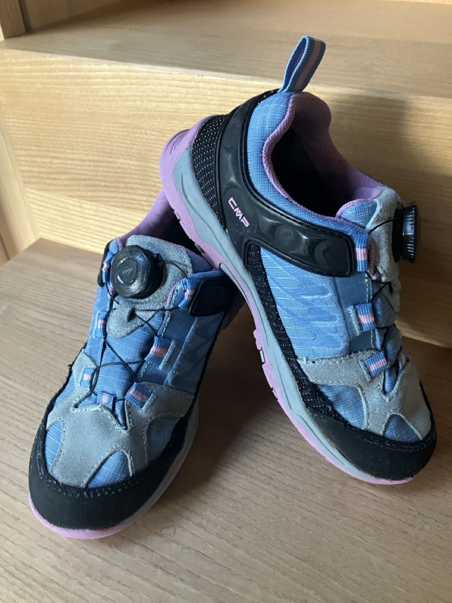 CMP Scarpe per ragazze: Trekkingschuhe und Sketchers 33/34 – Usato da Filzbach venduto da Westen1244 2