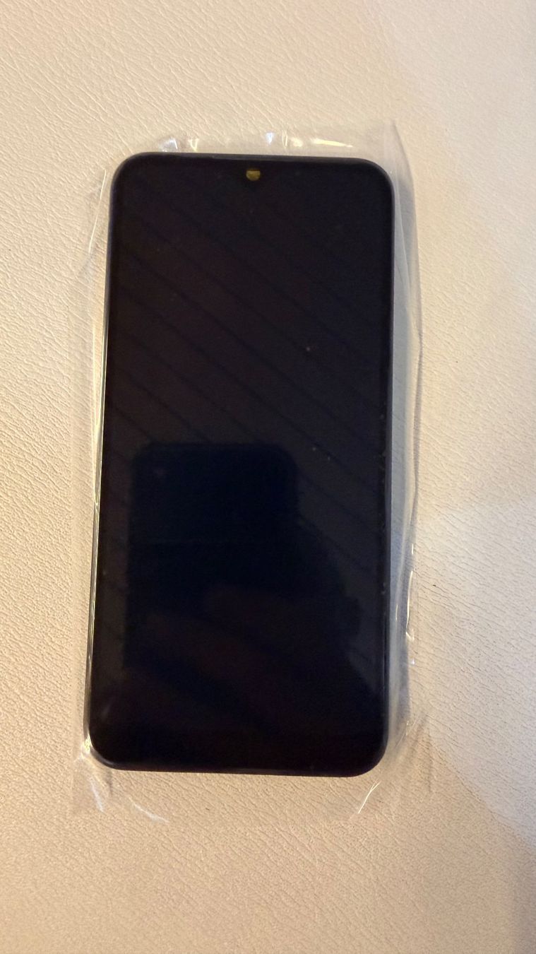 Monitore: Original Samsung Galaxy A01 Display – Neu und originalverpackt aus Birmensdorf ZH von aleforyou1982 1