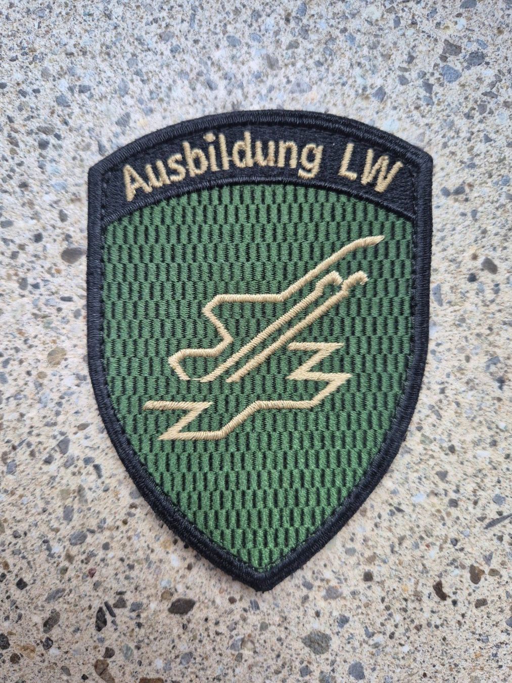 Schweizer Armee Placchette & Badge: *** Badge Luftwaffe mit klett *** – Nuovo e nell'imballaggio originale da Riedholz venduto da fr_sIruP