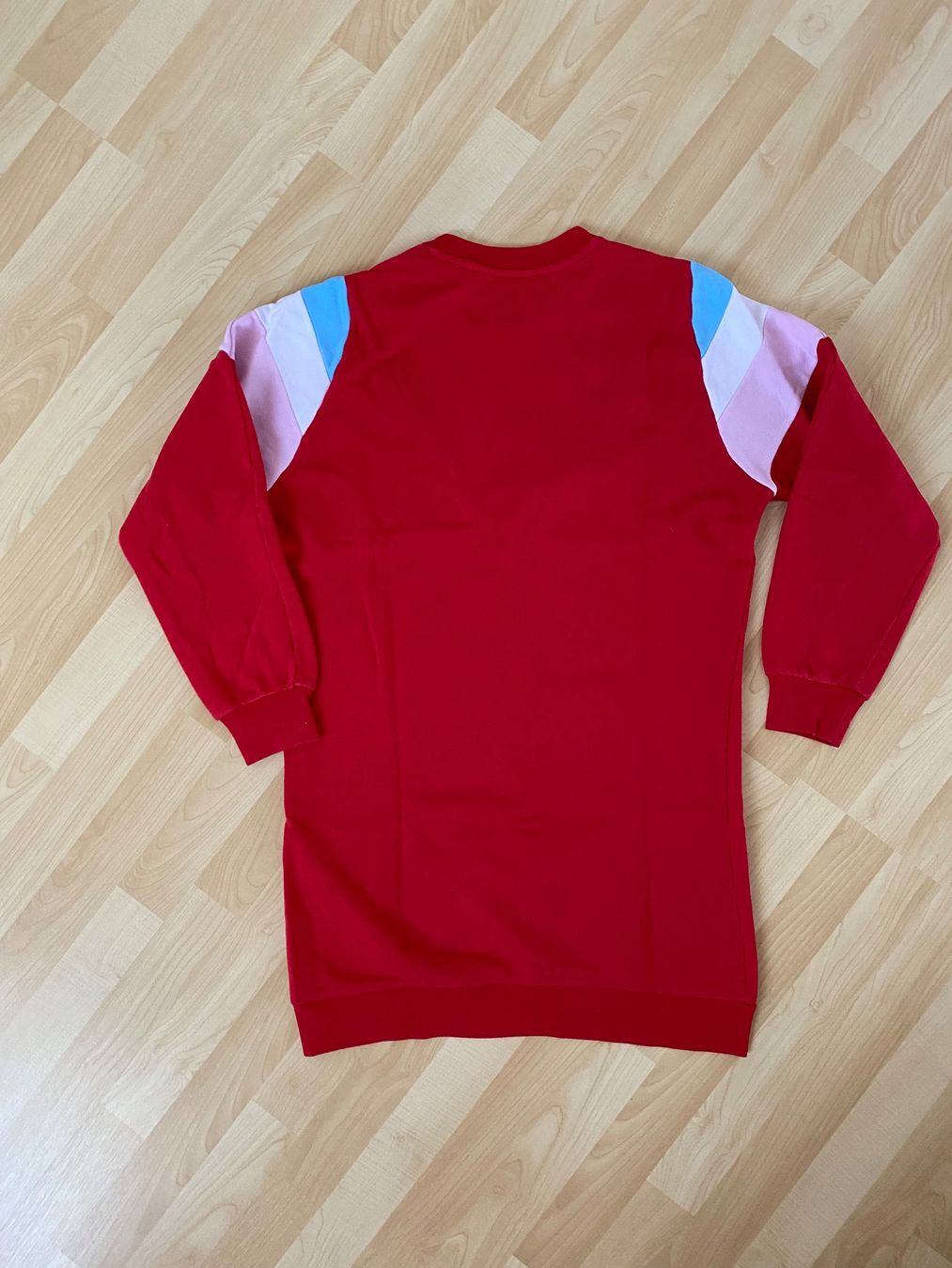 Levi's Pullover & Sweatshirts: Levi's Sweatkleid rot, Grösse S – Gebraucht aus Oberwil bei Büren von _kuchen 1