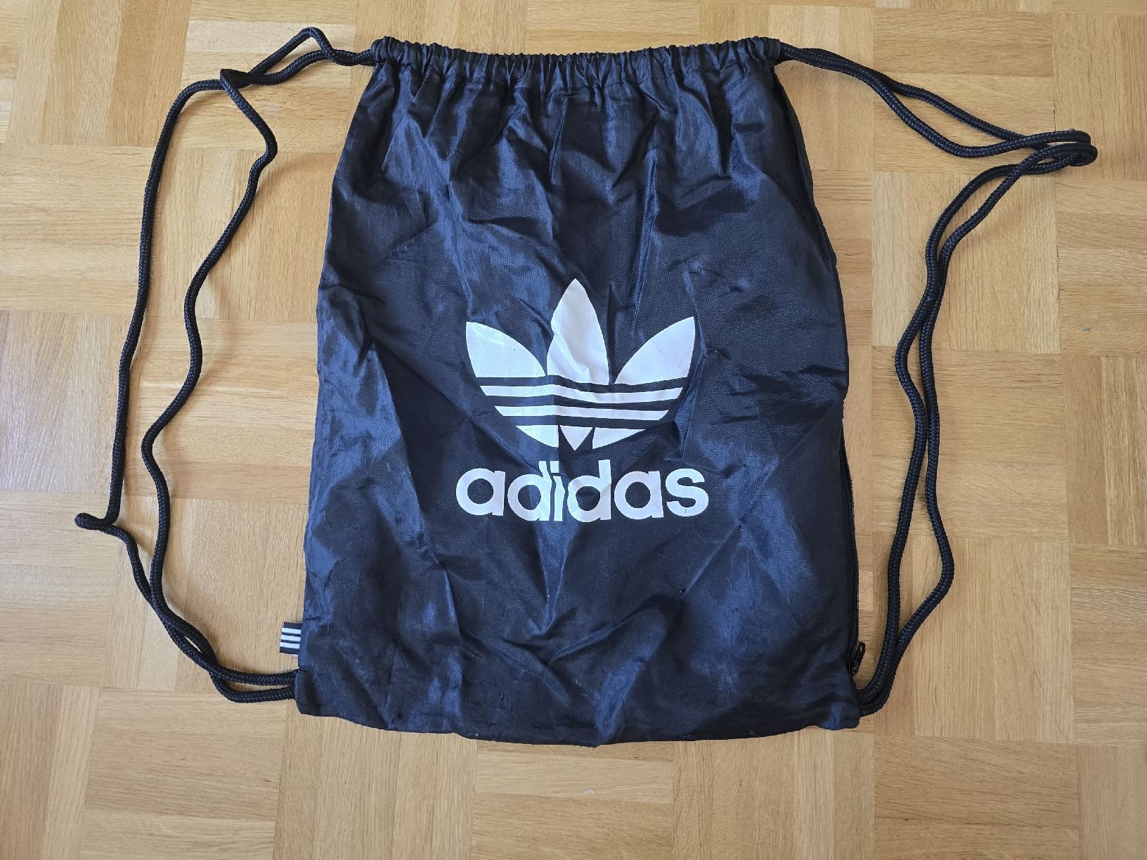 Adidas Taschen: Adidas Gym Bag – Gebraucht aus Belp von sar_r7ls