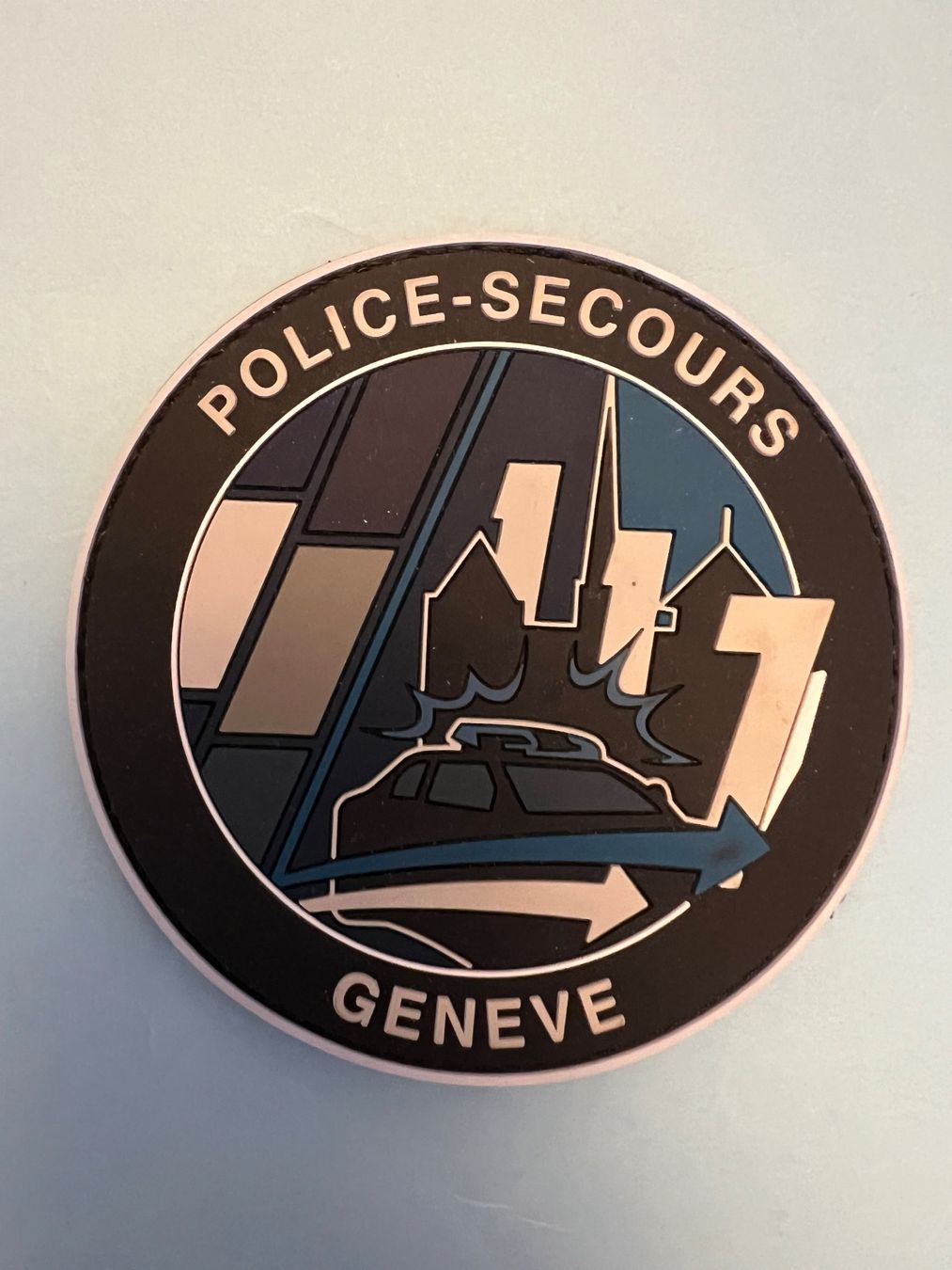 Placchette & Badge: Badge Police Secours en PVC – Nuovo (secondo la descrizione) da Corsier GE venduto da pat_yj57