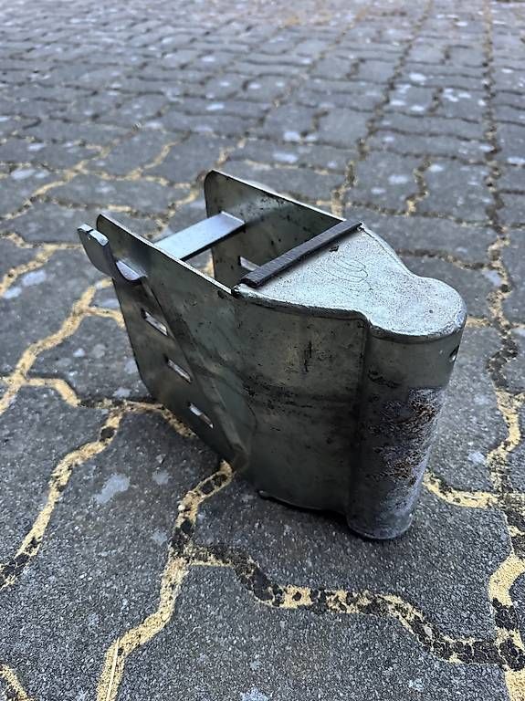 Accessori per altri veicoli: Anti-vol / bloque attelage pour remorque – Usato da Lentigny venduto da EcuProd1 1