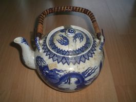 Echte Japanische Teekanne mit Drachenmuster 1.5 l