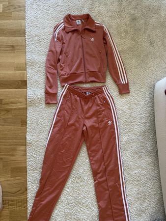 Adidas survêtement femme orange taille M excellent état