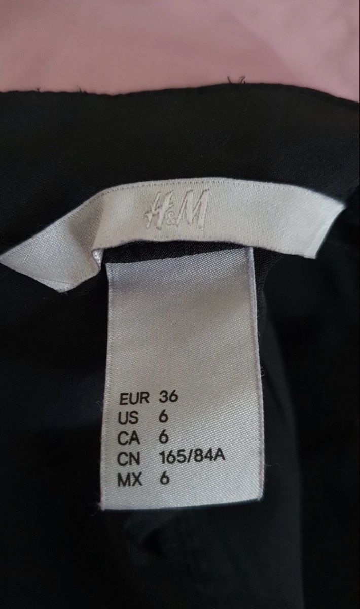 H&M Vestiti: Festliches Kleid mit Glitzereffekt – Nuovo (secondo la descrizione) da Rorschacherberg venduto da QuoAli 3