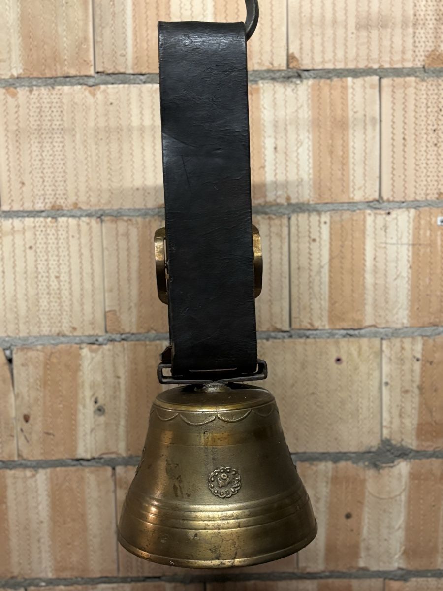 Glocken & Treicheln: Glocke – Defekt aus Eigenthal von Khuk 1