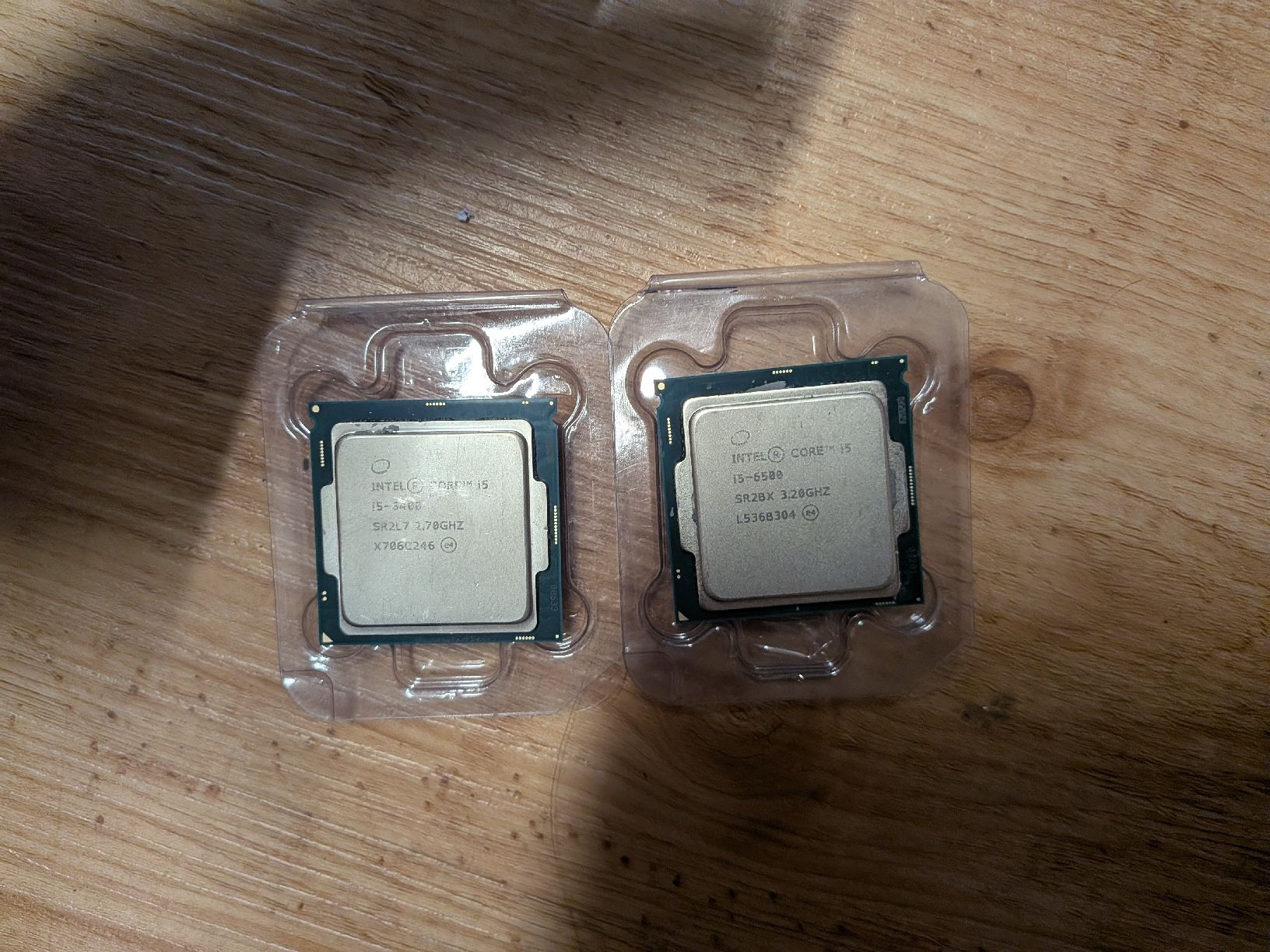 Intel Componenti elettronici: 2x CPU intel: 1x i5-6400, 1x i5-6500 – Usato da Sumiswald venduto da Nick_Stalder