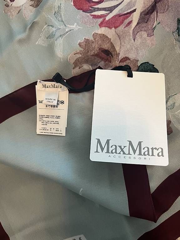 Foulards & écharpes: Stola aus Seide von Max Mara – Neuf avec emballage d'origine à Uster par cut_7g79 1