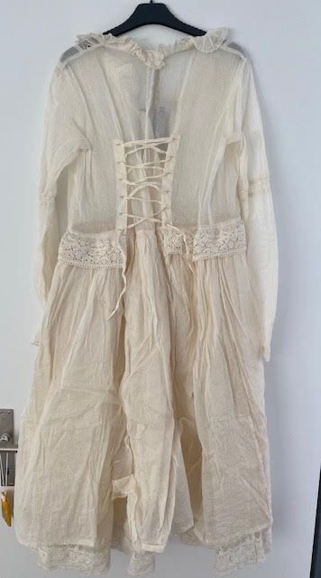 Vestiti: Antique dress – Usato da Dallenwil venduto da ZD2019 1
