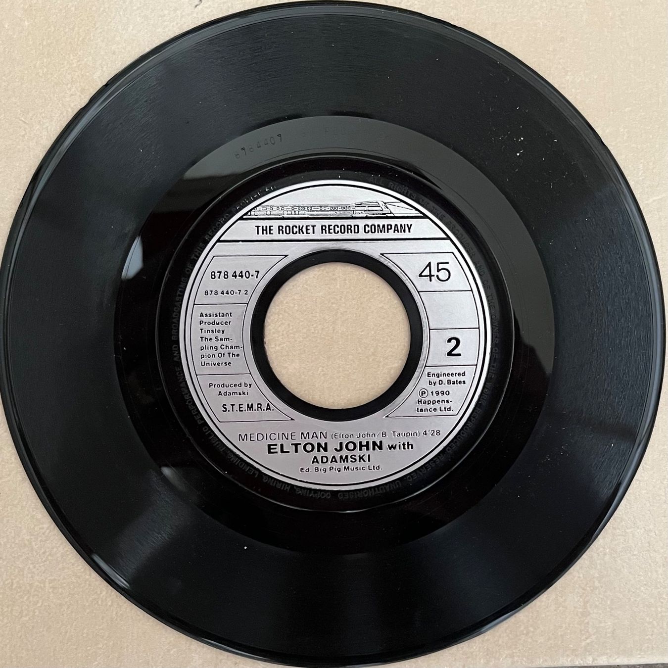 Schallplatten: ELTON JOHN - WHISPERS – Gebraucht aus Bussigny von vinyl-pas-cher 1