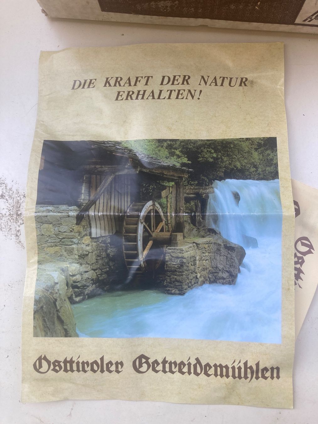 Küchengeräte: Getreidemühle vom Osttirol. – Gebraucht aus Rüttenen von  8