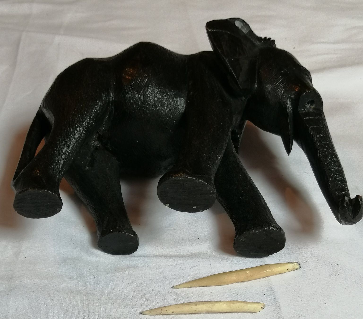 Tutte le decorazioni: Elefant schwarz -  ca. 20 x 9 x 14 cm – Usato da Oberriet SG venduto da Atir47 7